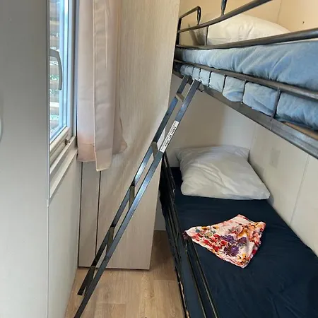 Les Mobil Homes De Naka, 6 Places, Tv, Clim, Entree Offerte Pour Un Adulte Pour La Reserve Africaine De Sigean Camping Port-la-Nouvelle