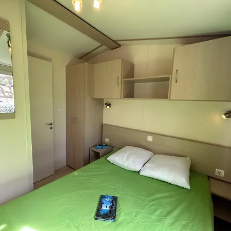 Les Mobil Homes De Naka, Entree Gratuite Adulte Pour La Reserve Africaine De Sigean * Port-la-Nouvelle