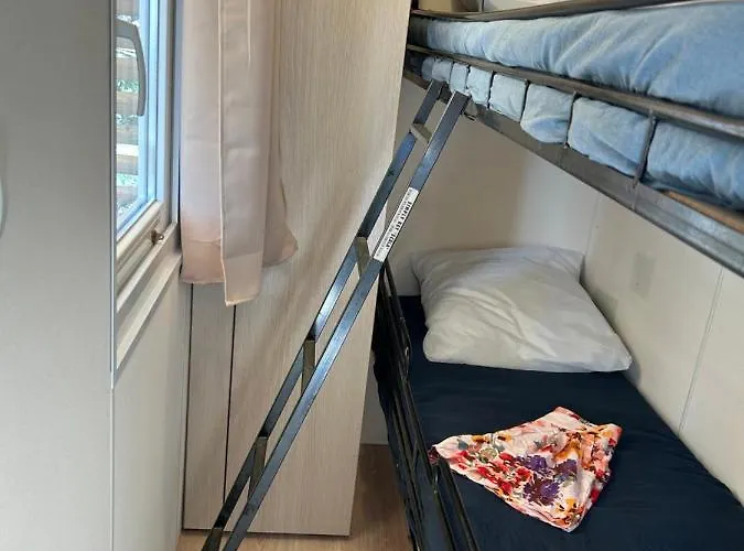 Les Mobil Homes De Naka, 6 Places, Tv, Clim (adults Only) مكان تخييم بورت-لا-نوفيل